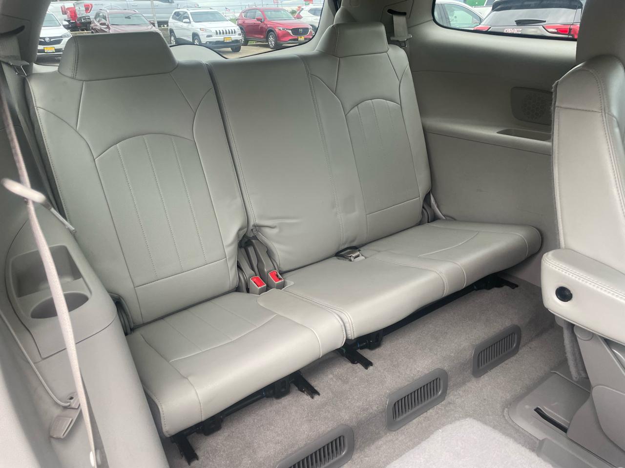 Buick Enclave FWD 4dr Premium 2017