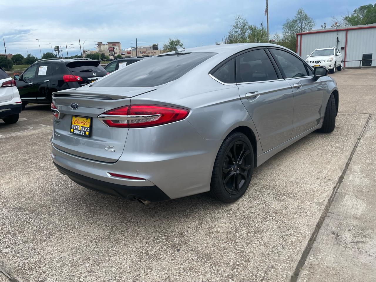 Ford Fusion SE FWD 2020
