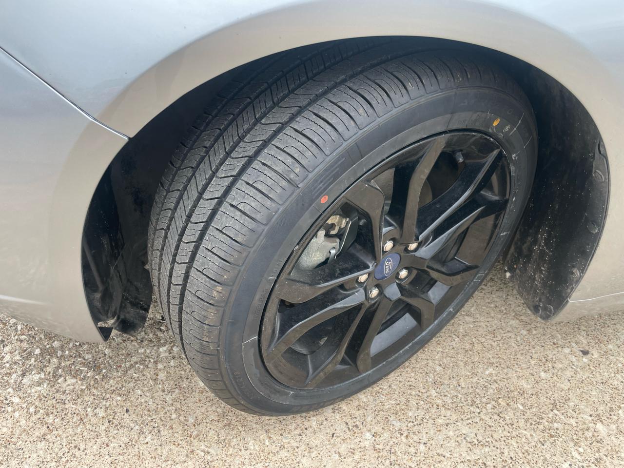 Ford Fusion SE FWD 2020