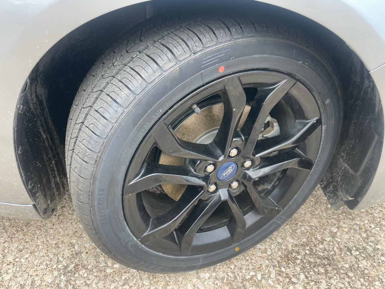 Ford Fusion SE FWD 2020