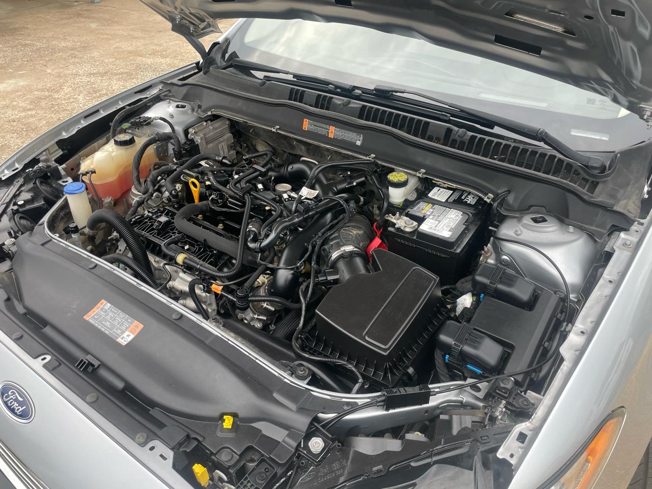 Ford Fusion SE FWD 2020