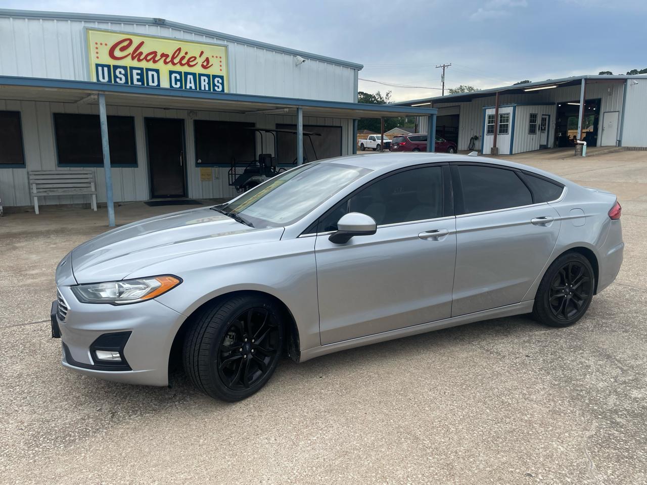 Ford Fusion SE FWD 2020