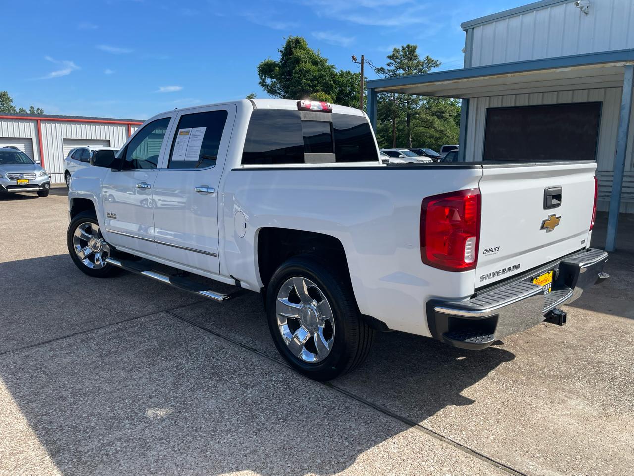 Chevrolet Silverado 1500 2WD Crew Cab 143.5" LTZ w/1LZ 2017