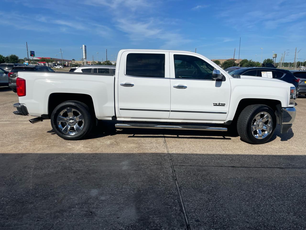 Chevrolet Silverado 1500 2WD Crew Cab 143.5" LTZ w/1LZ 2017