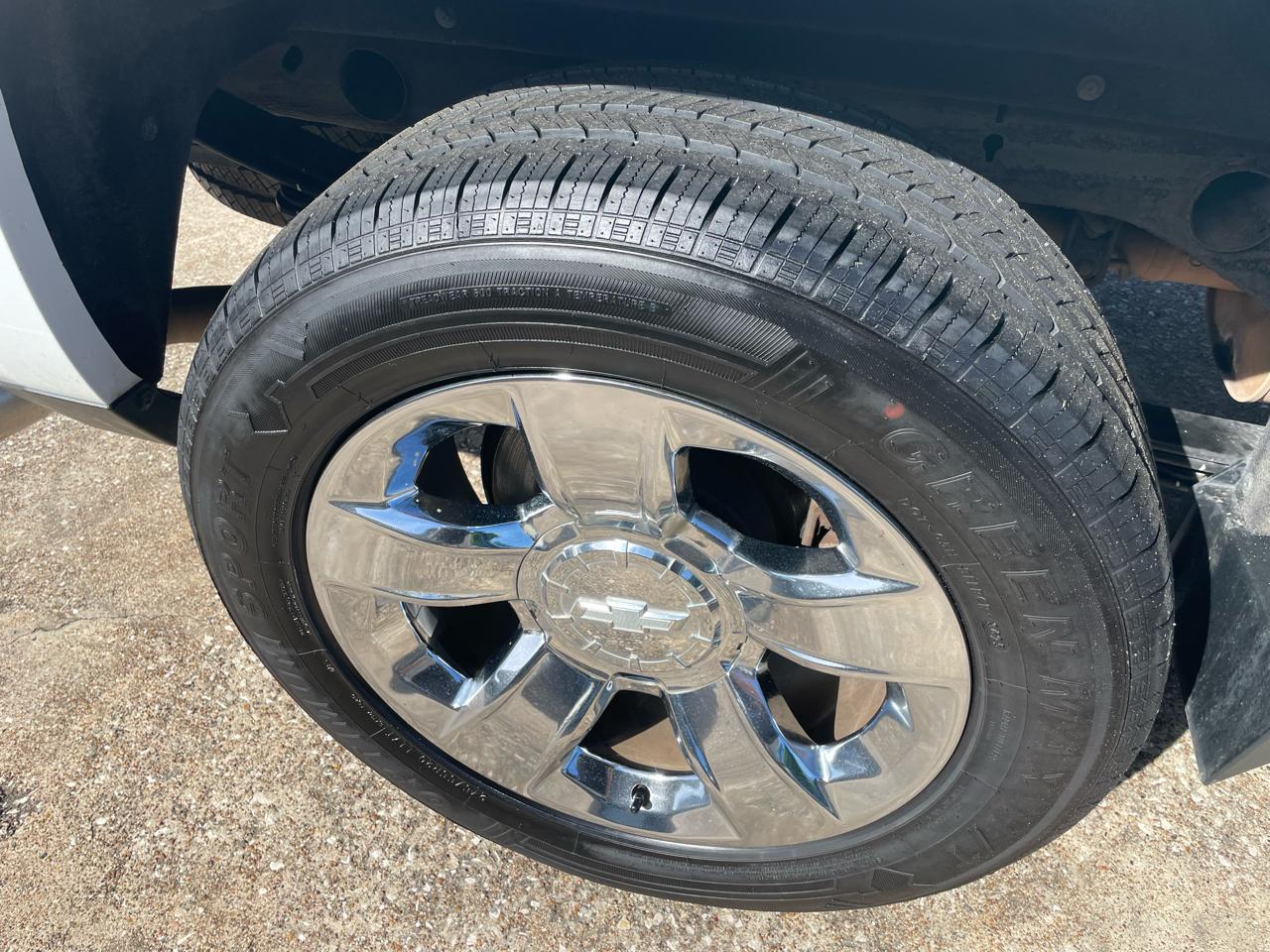 Chevrolet Silverado 1500 2WD Crew Cab 143.5" LTZ w/1LZ 2017