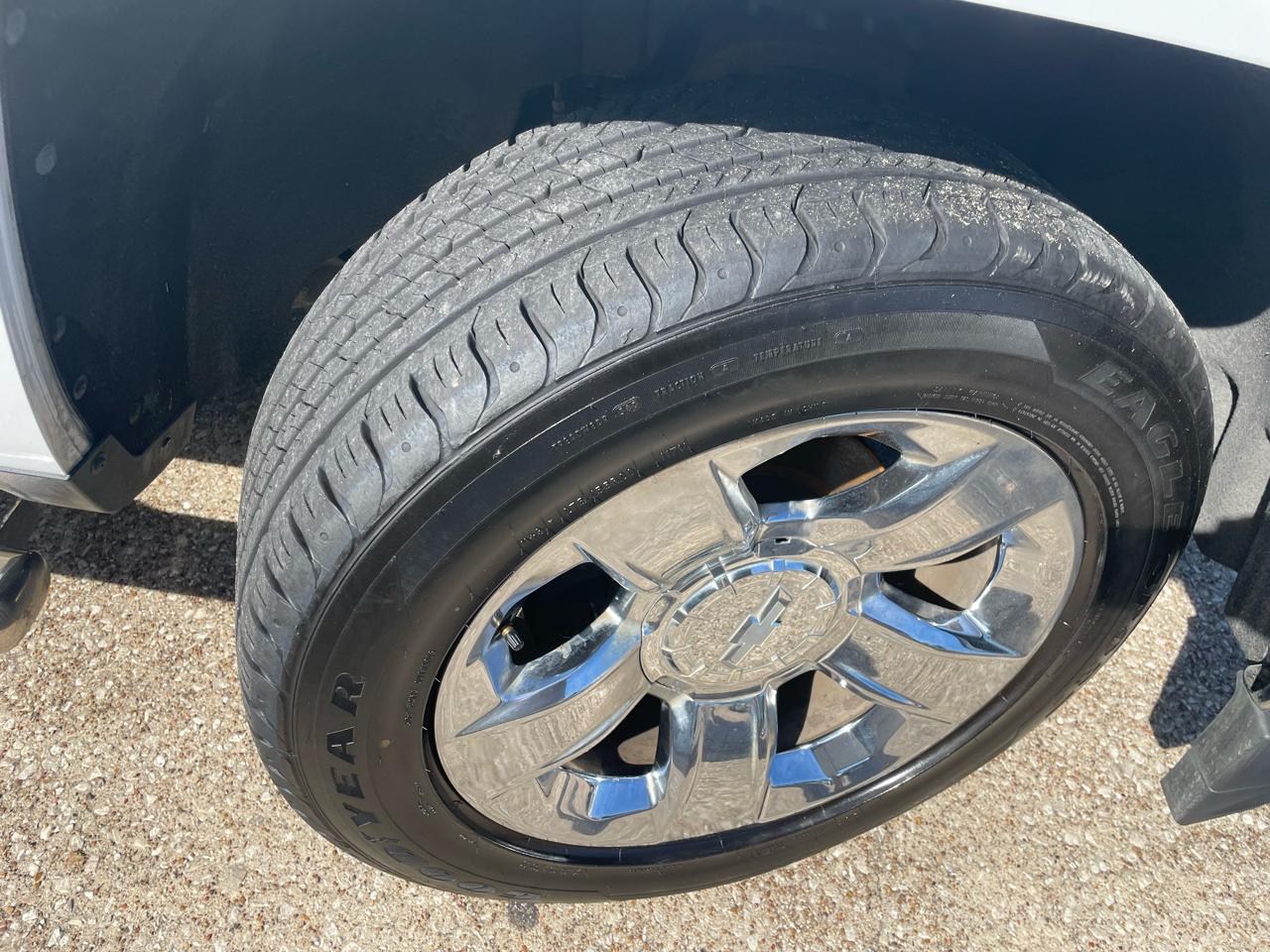 Chevrolet Silverado 1500 2WD Crew Cab 143.5" LTZ w/1LZ 2017