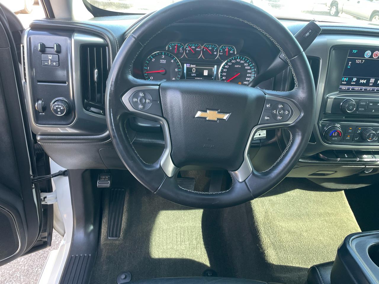 Chevrolet Silverado 1500 2WD Crew Cab 143.5" LTZ w/1LZ 2017