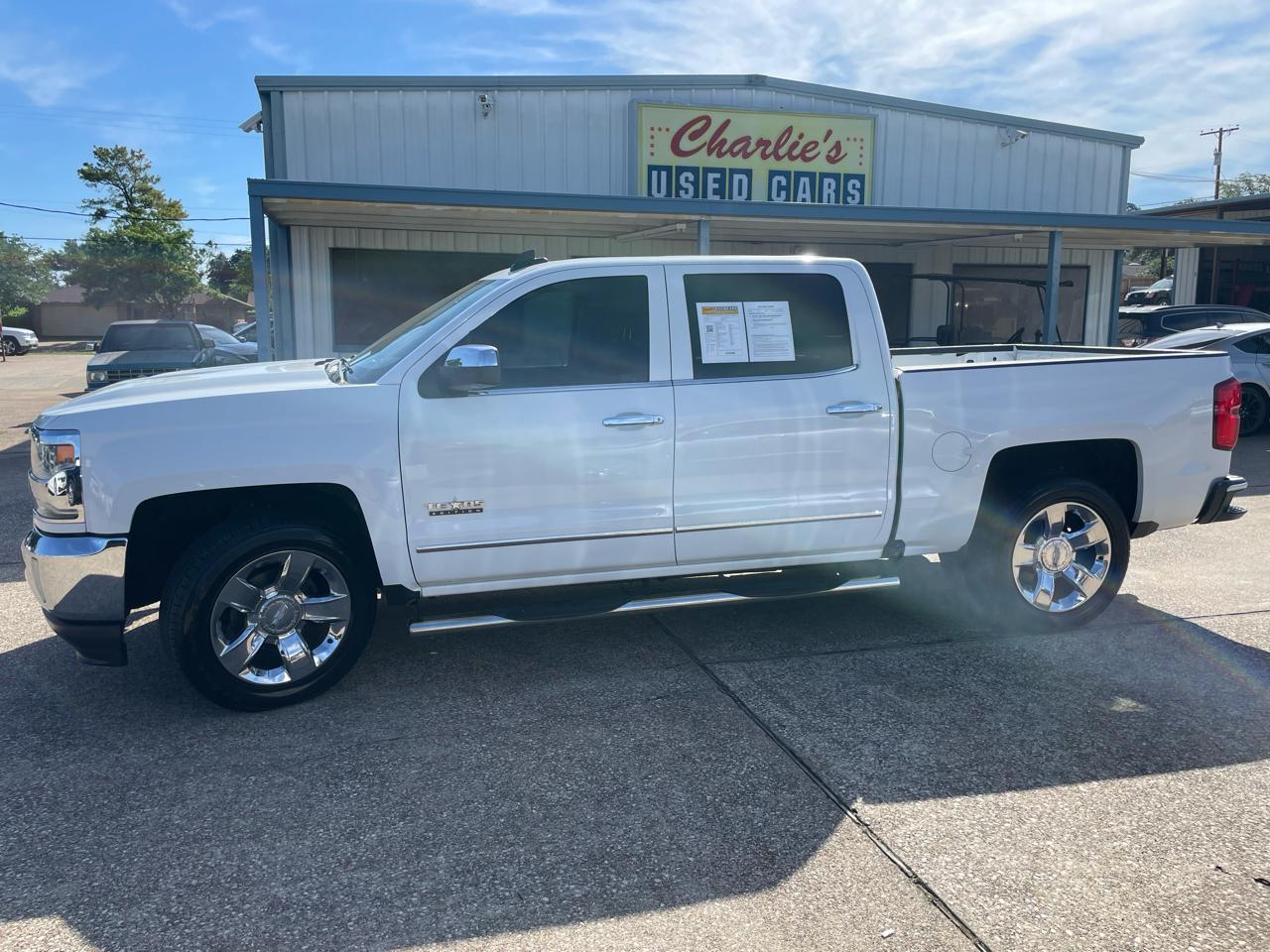 Chevrolet Silverado 1500 2WD Crew Cab 143.5" LTZ w/1LZ 2017