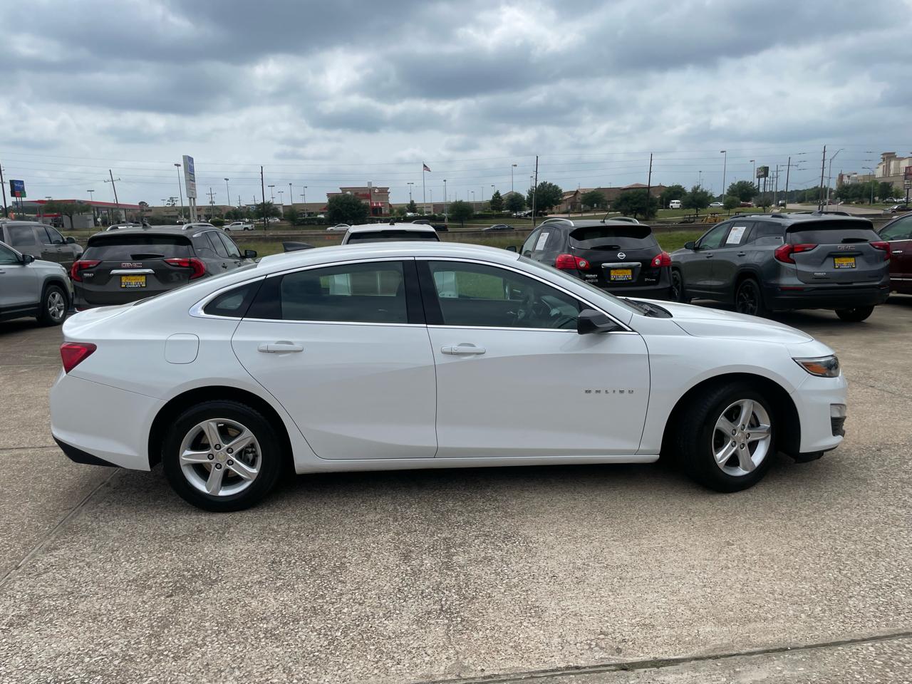 Chevrolet Malibu 4dr Sdn LS w/1FL 2023