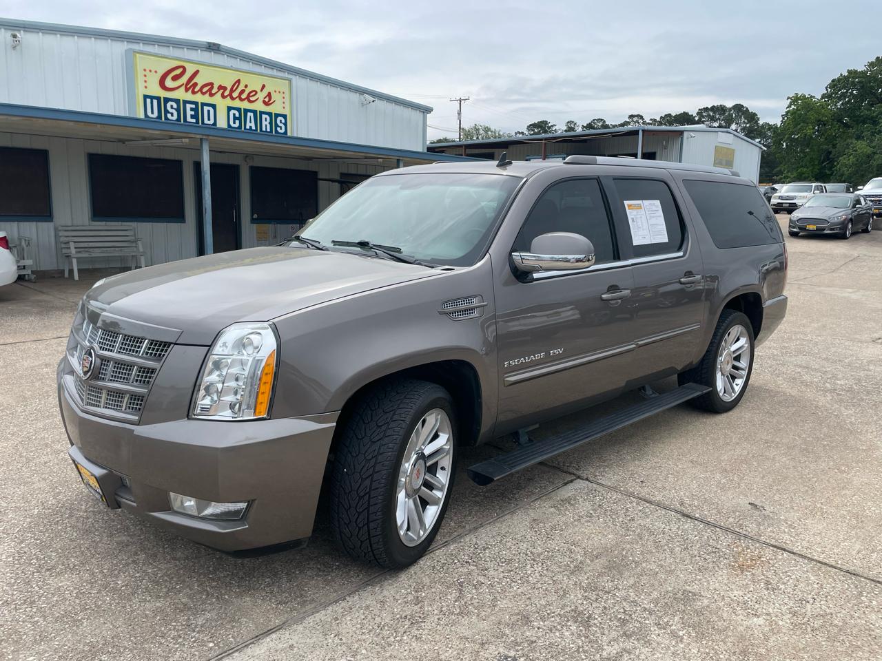 2014 Cadillac Escalade ESV AWD 4dr Premium