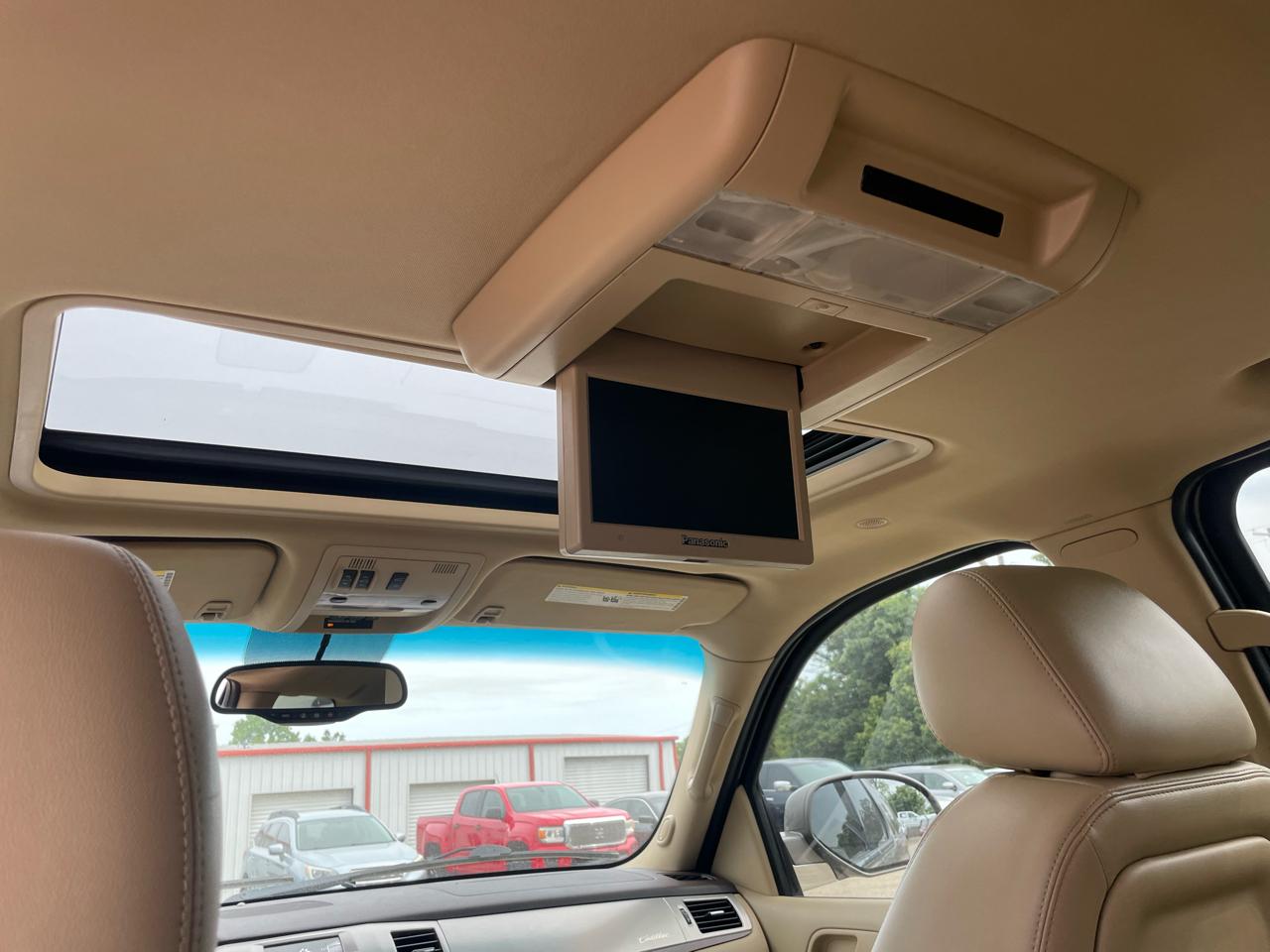 Cadillac Escalade ESV AWD 4dr Premium 2014