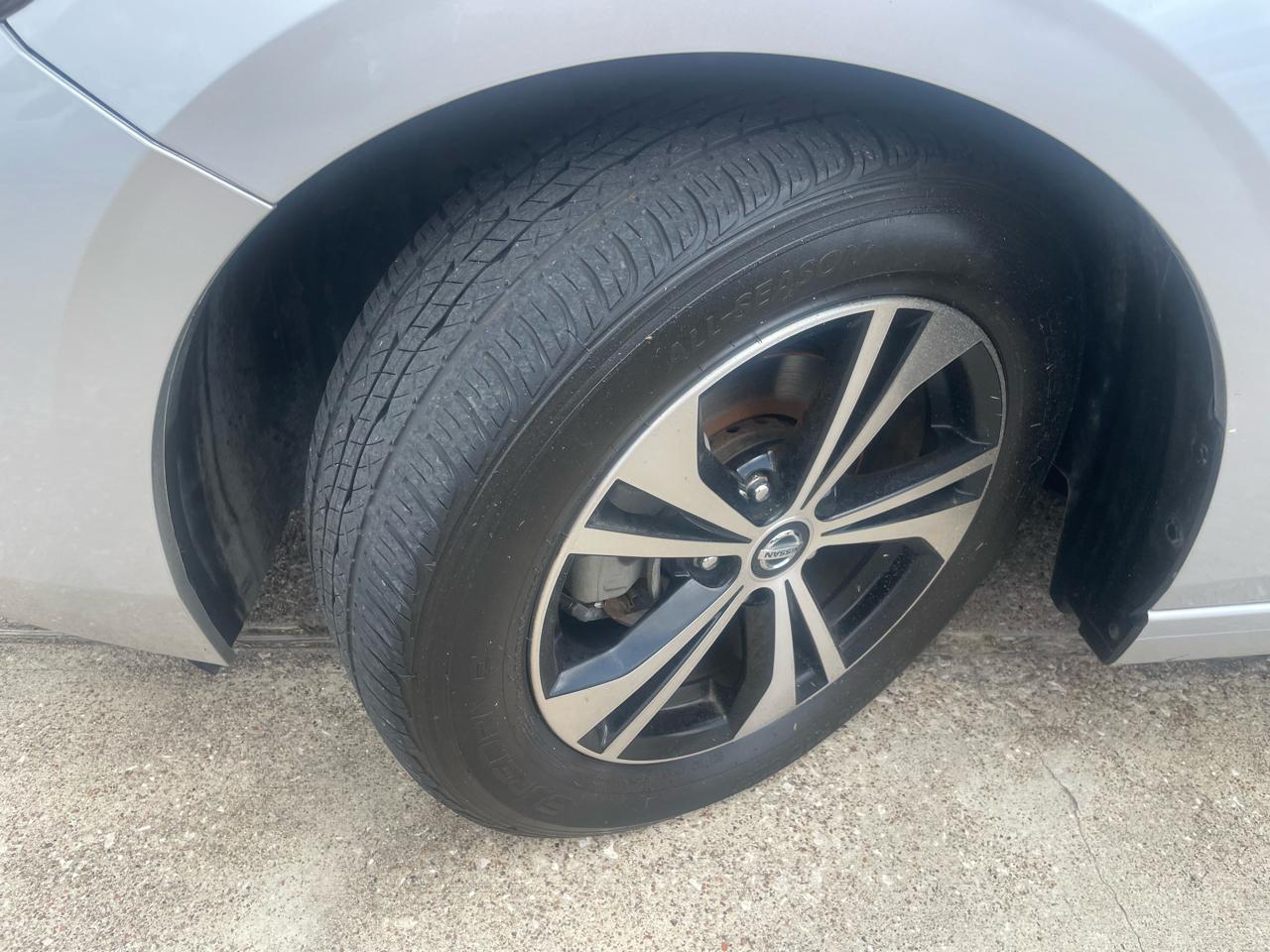 Nissan Sentra SV CVT 2021