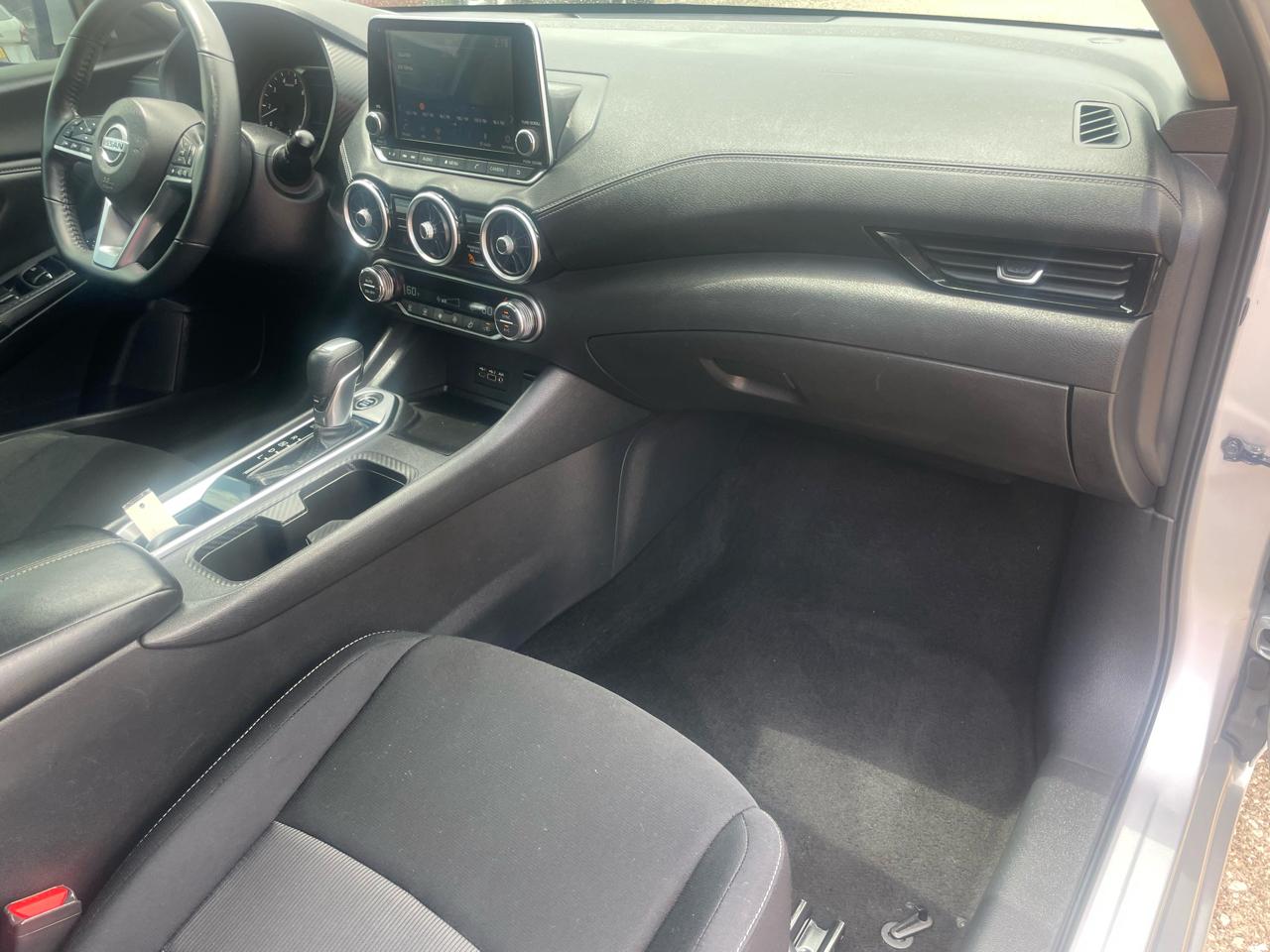 Nissan Sentra SV CVT 2021