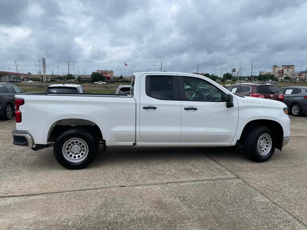 Chevrolet Silverado 1500 2WD Double Cab 147" Work Truck 2023