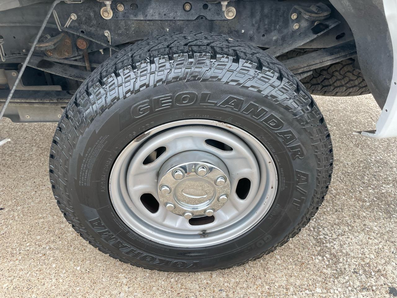 Ford Super Duty F-250 SRW 4WD Crew Cab 156" XL 2012
