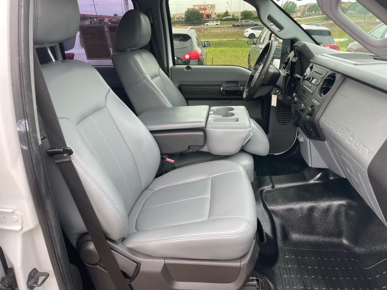 Ford Super Duty F-250 SRW 4WD Crew Cab 156" XL 2012
