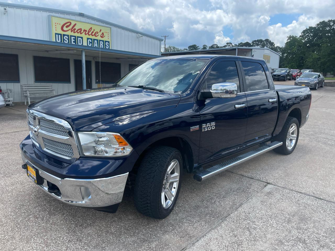 2017 RAM 1500 Lone Star Silver 4x4 Crew Cab 5'7" Box