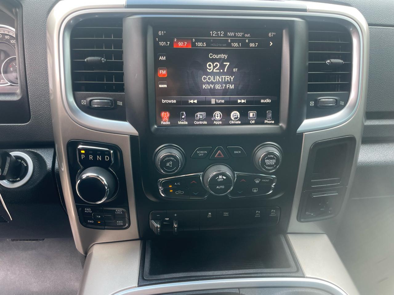 RAM 1500 Lone Star Silver 4x4 Crew Cab 5'7" Box 2017