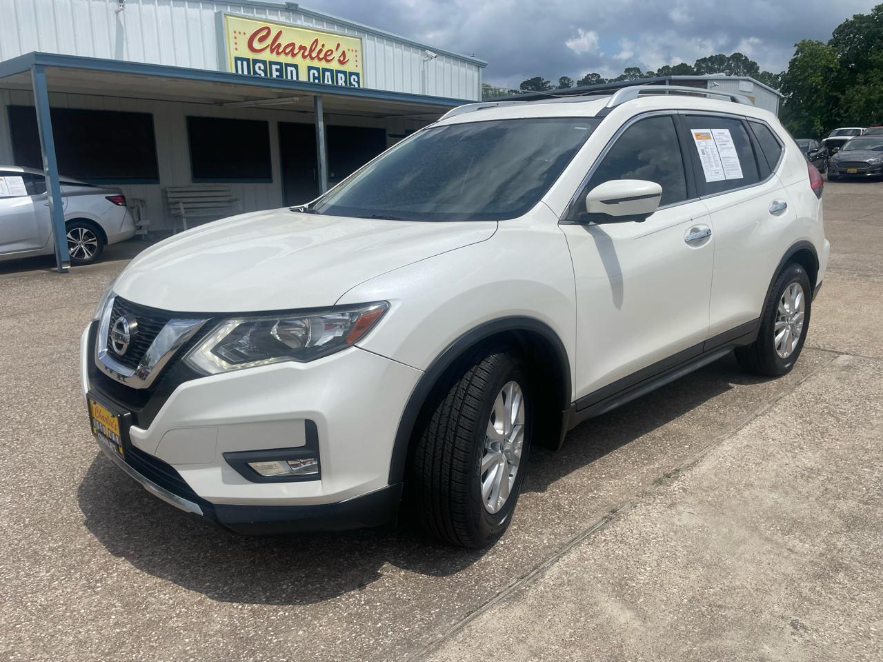 2017 Nissan Rogue FWD SV