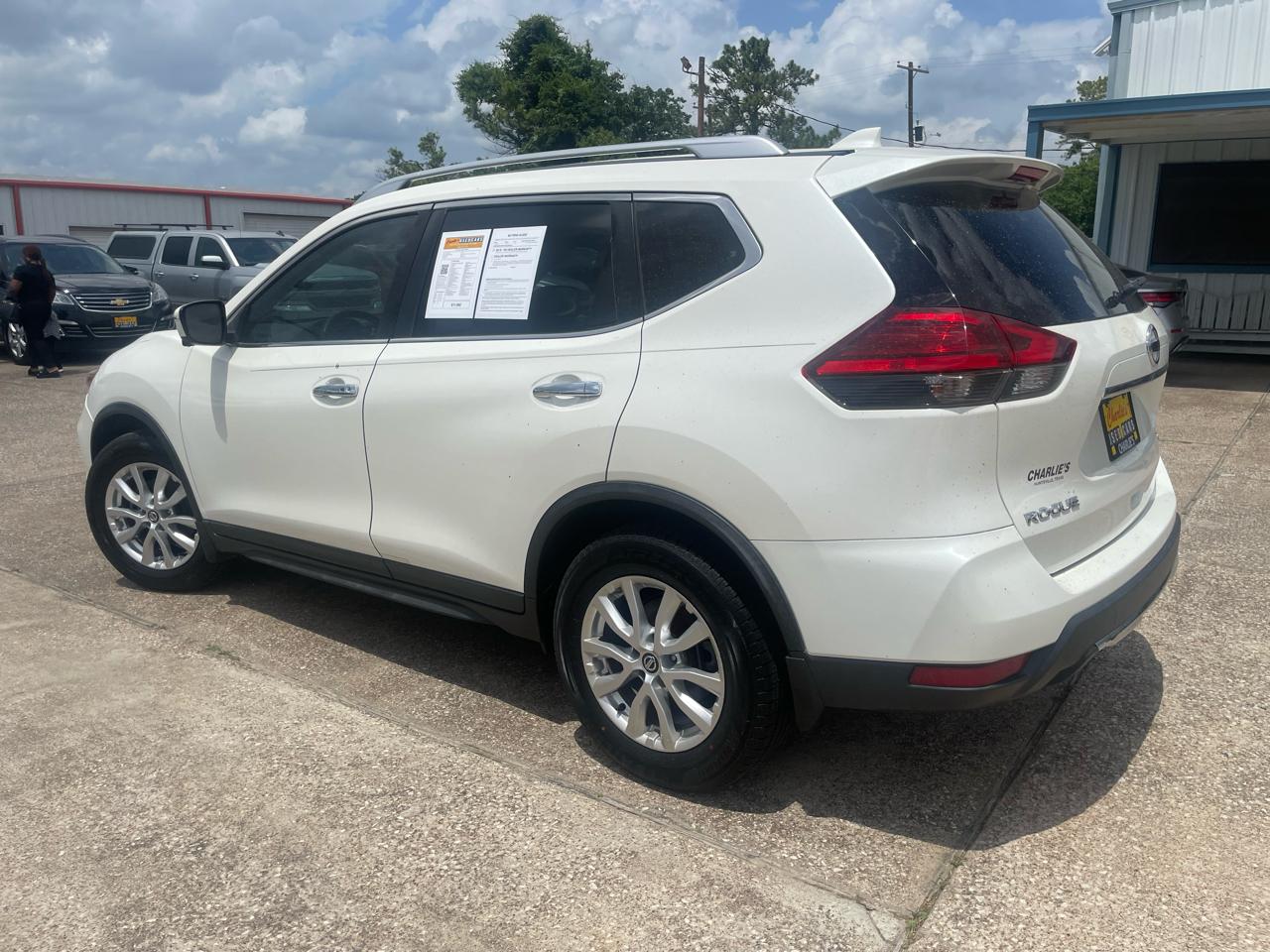 Nissan Rogue FWD SV 2017