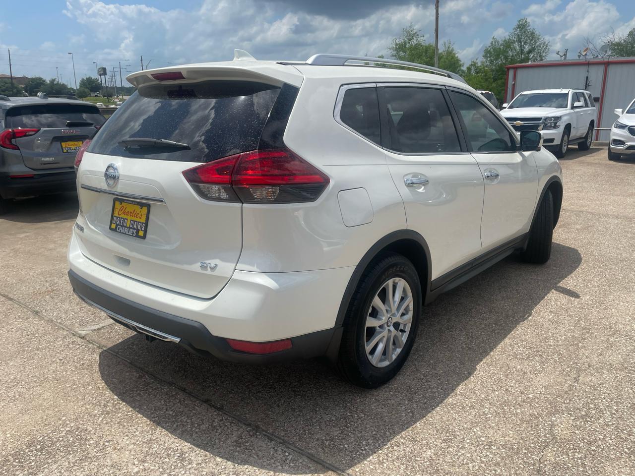 Nissan Rogue FWD SV 2017