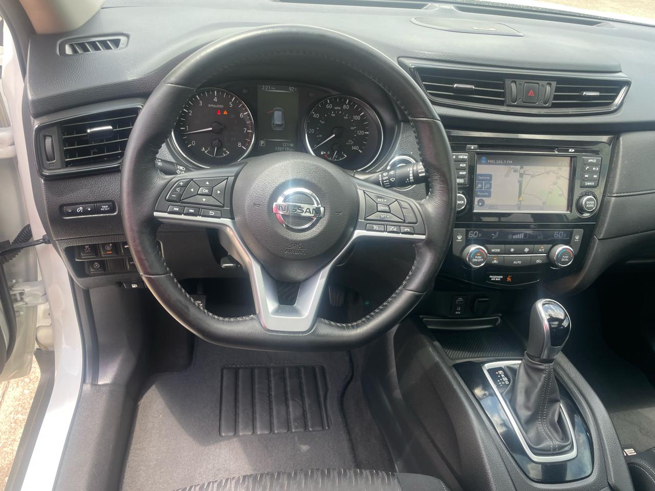 Nissan Rogue FWD SV 2017