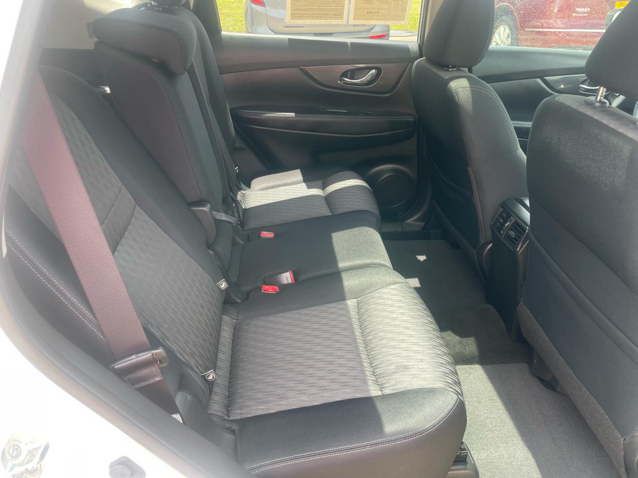 Nissan Rogue FWD SV 2017