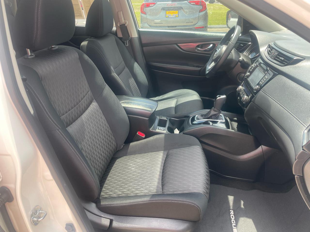 Nissan Rogue FWD SV 2017