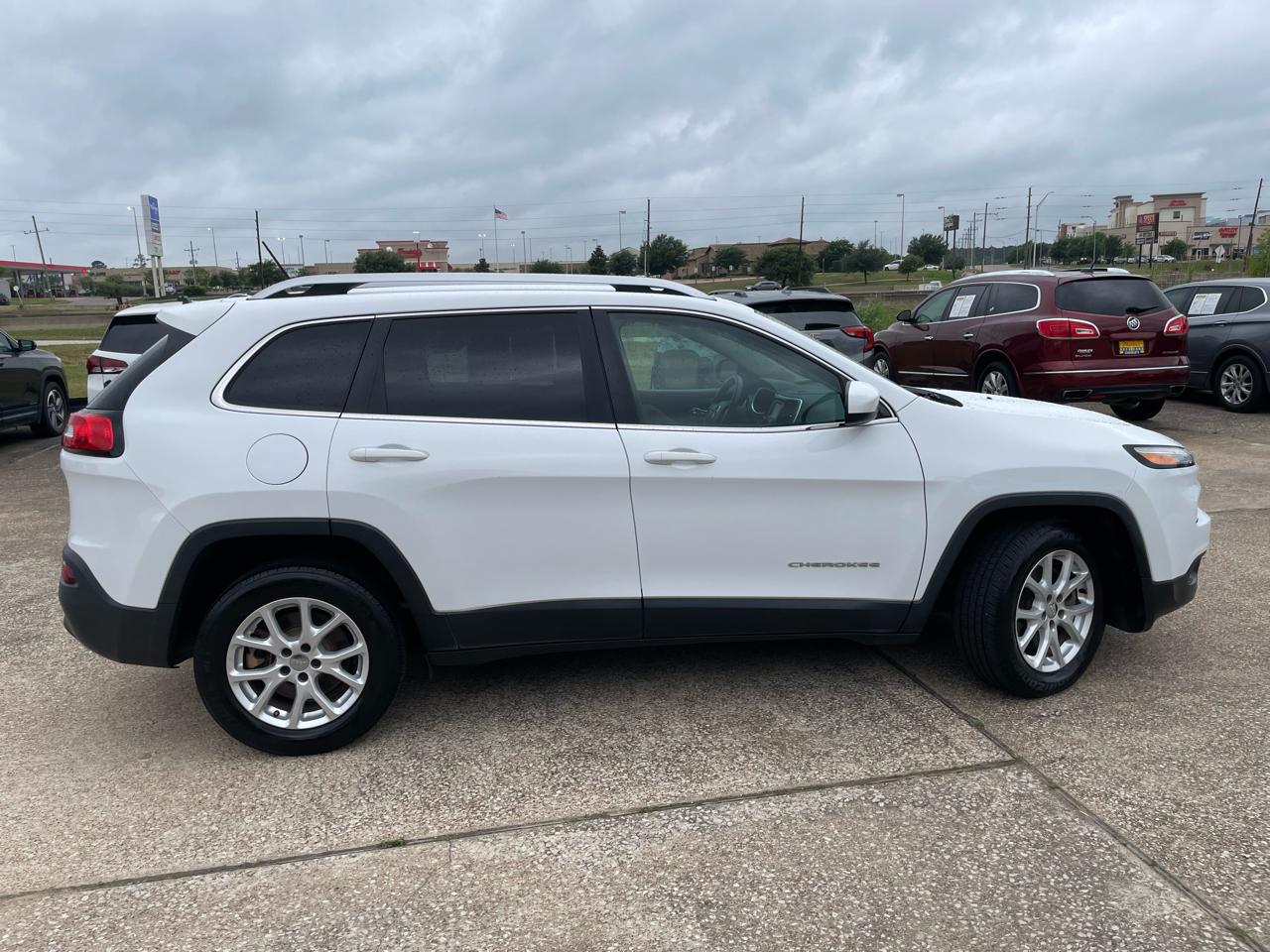 Jeep Cherokee Latitude FWD 2018