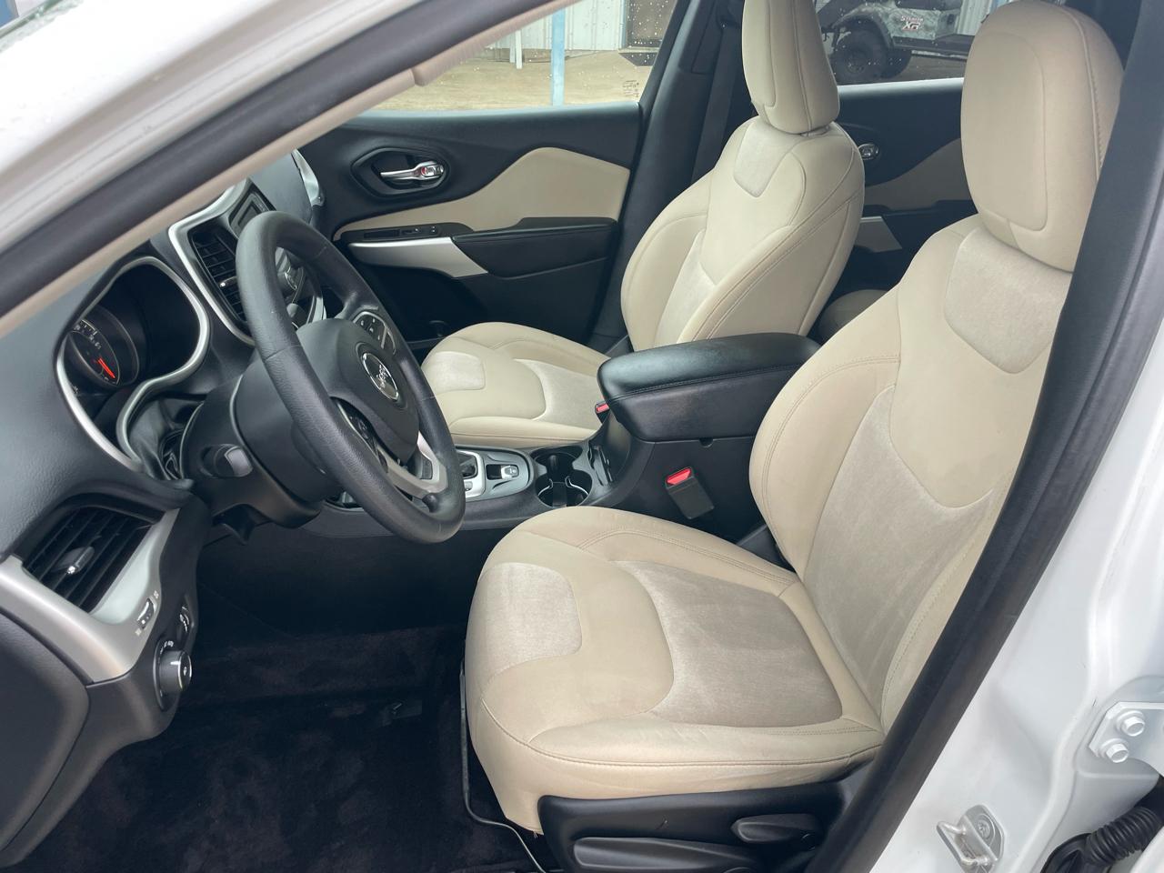Jeep Cherokee Latitude FWD 2018