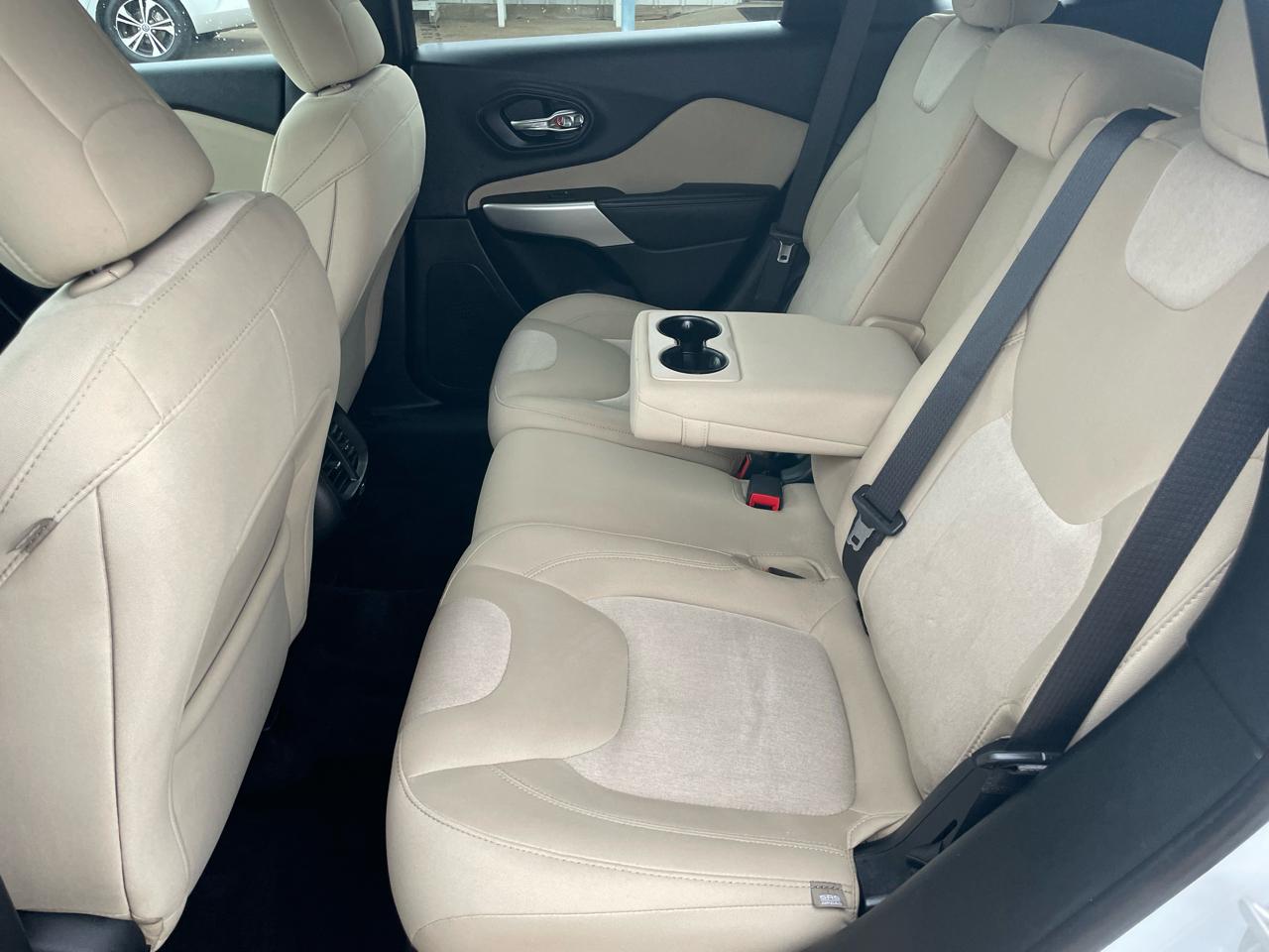 Jeep Cherokee Latitude FWD 2018