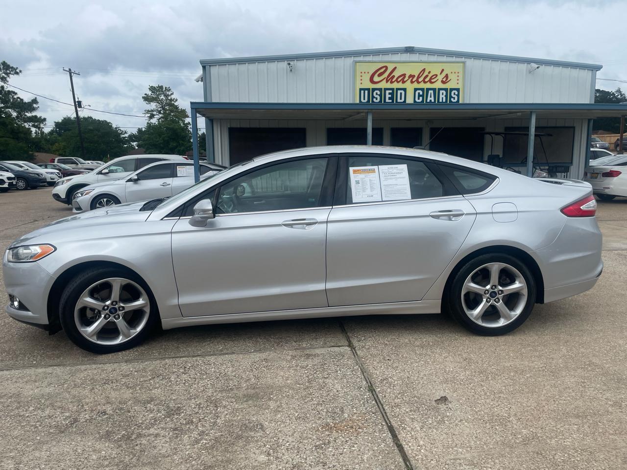 Ford Fusion 4dr Sdn SE FWD 2016