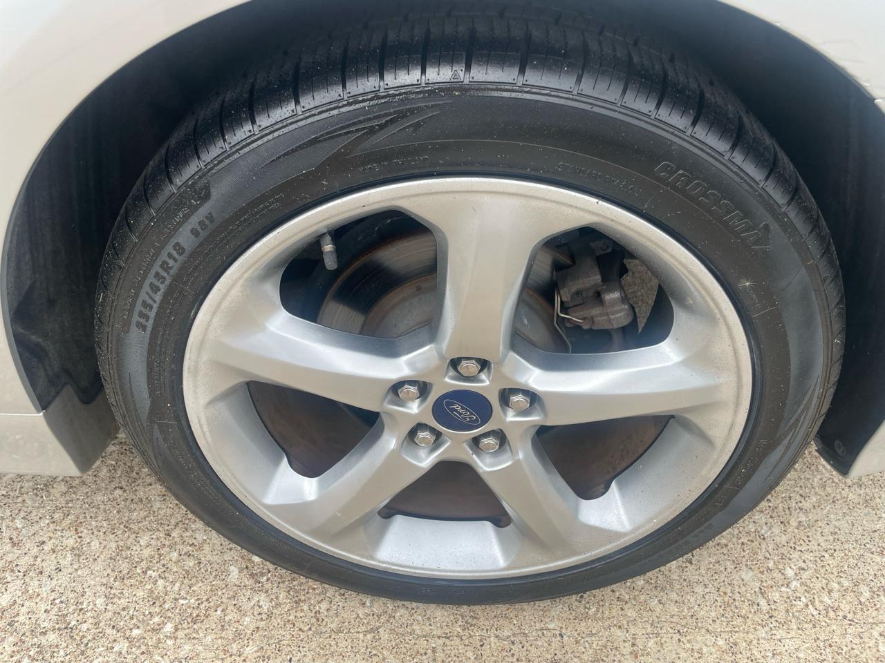 Ford Fusion 4dr Sdn SE FWD 2016