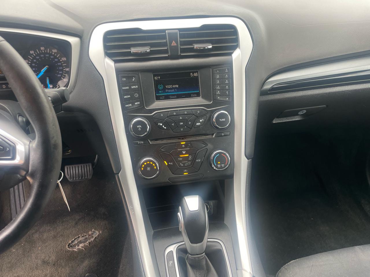 Ford Fusion 4dr Sdn SE FWD 2016