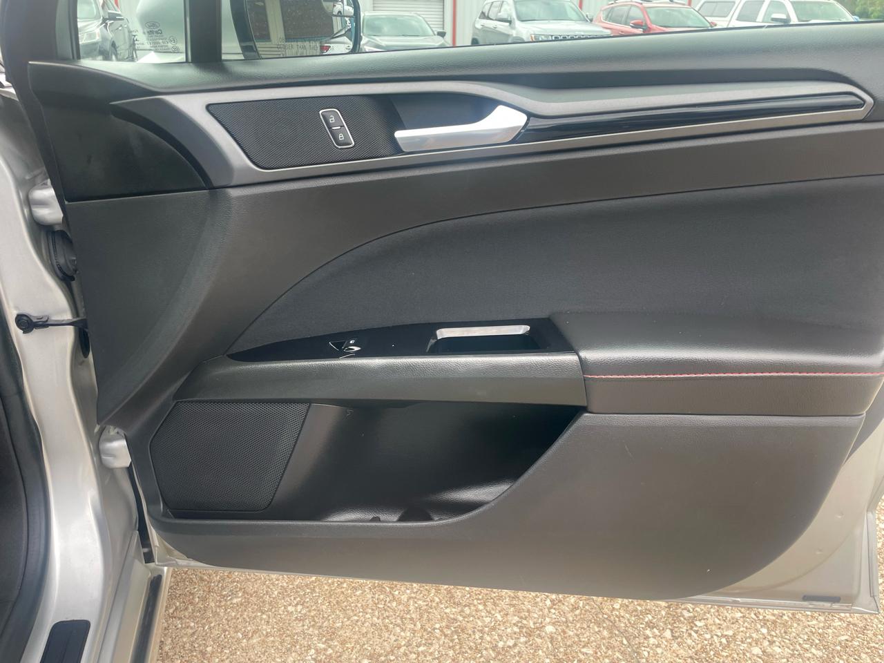 Ford Fusion 4dr Sdn SE FWD 2016