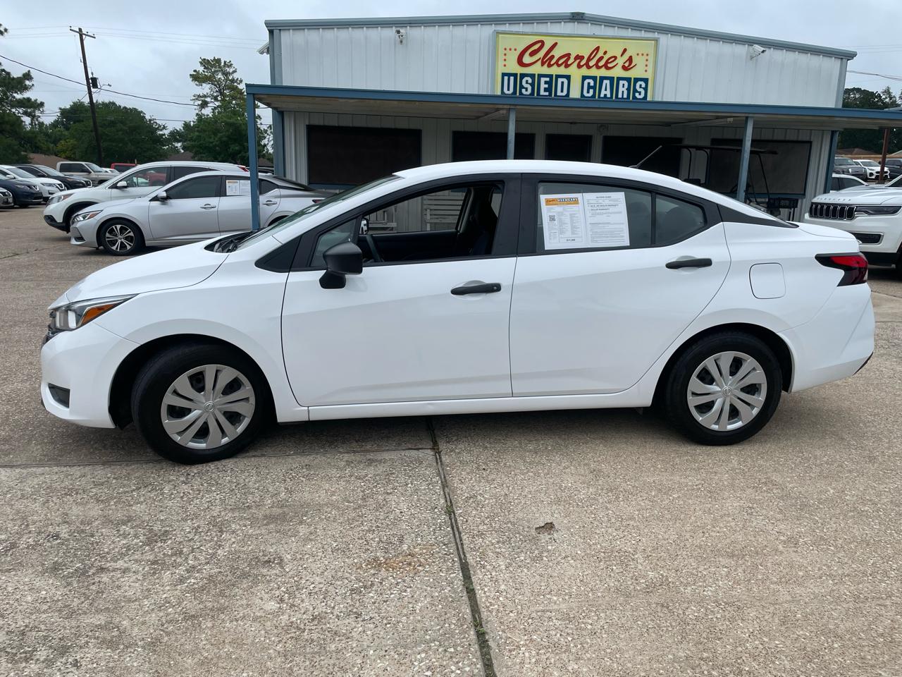 Nissan Versa S CVT 2023
