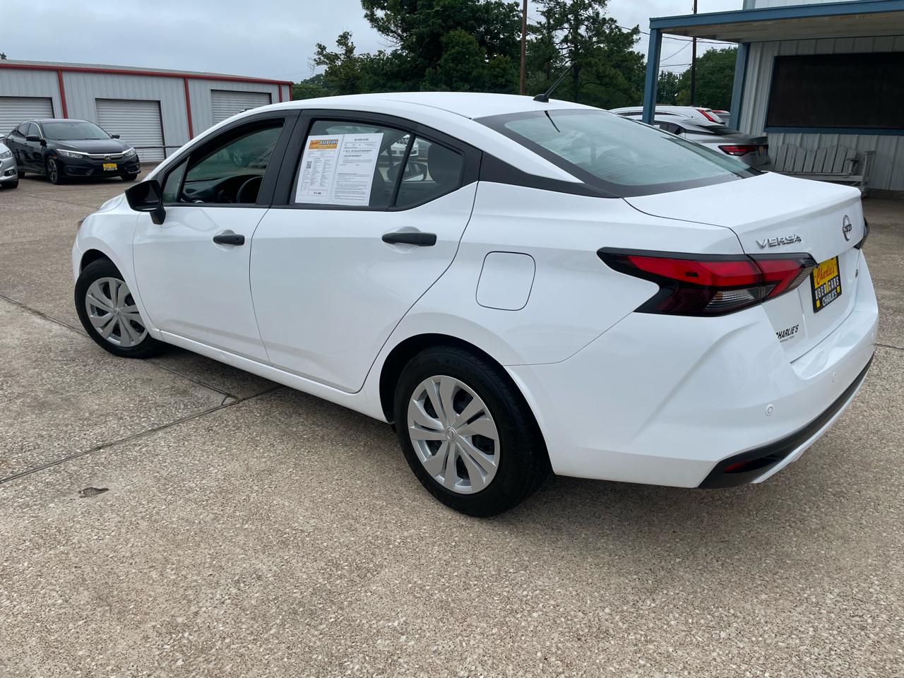 Nissan Versa S CVT 2023