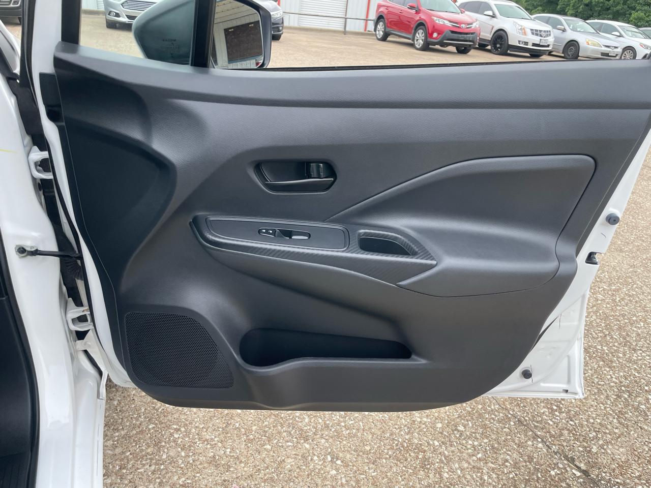 Nissan Versa S CVT 2023