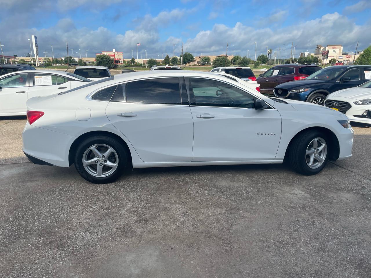 Chevrolet Malibu 4dr Sdn LS w/1FL 2017