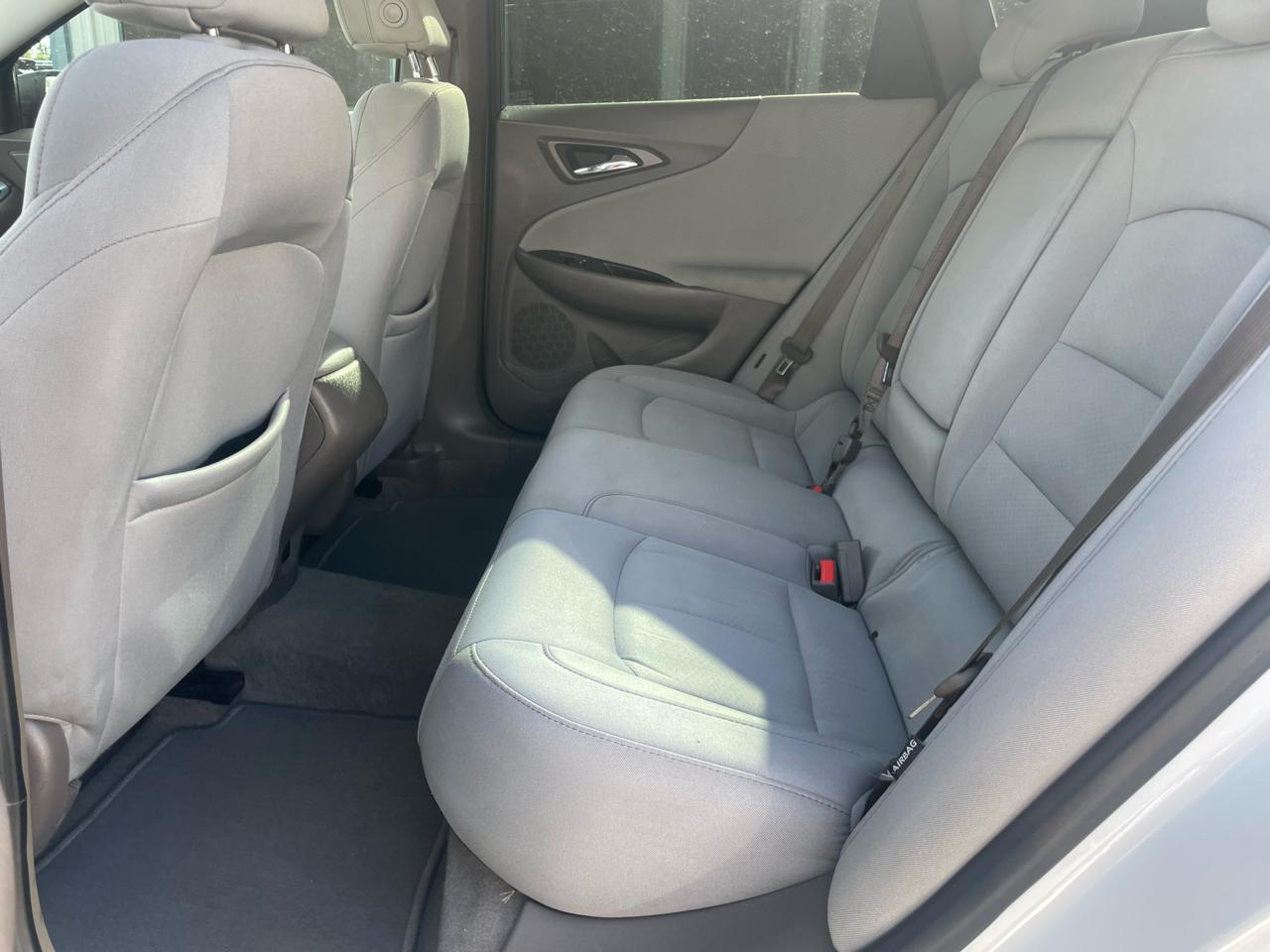 Chevrolet Malibu 4dr Sdn LS w/1FL 2017