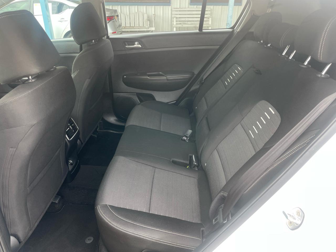 Kia Sportage LX FWD 2020