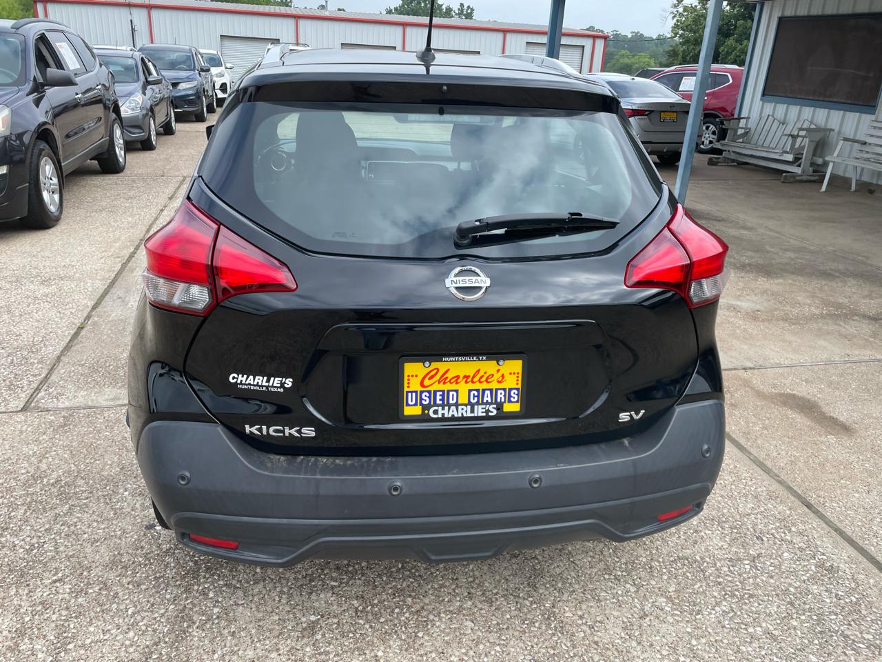 Nissan Kicks SV FWD 2020