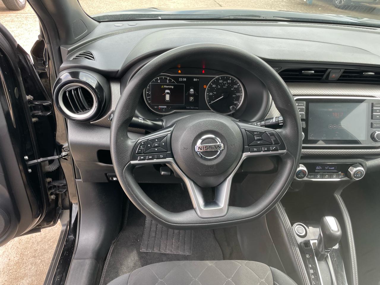 Nissan Kicks SV FWD 2020