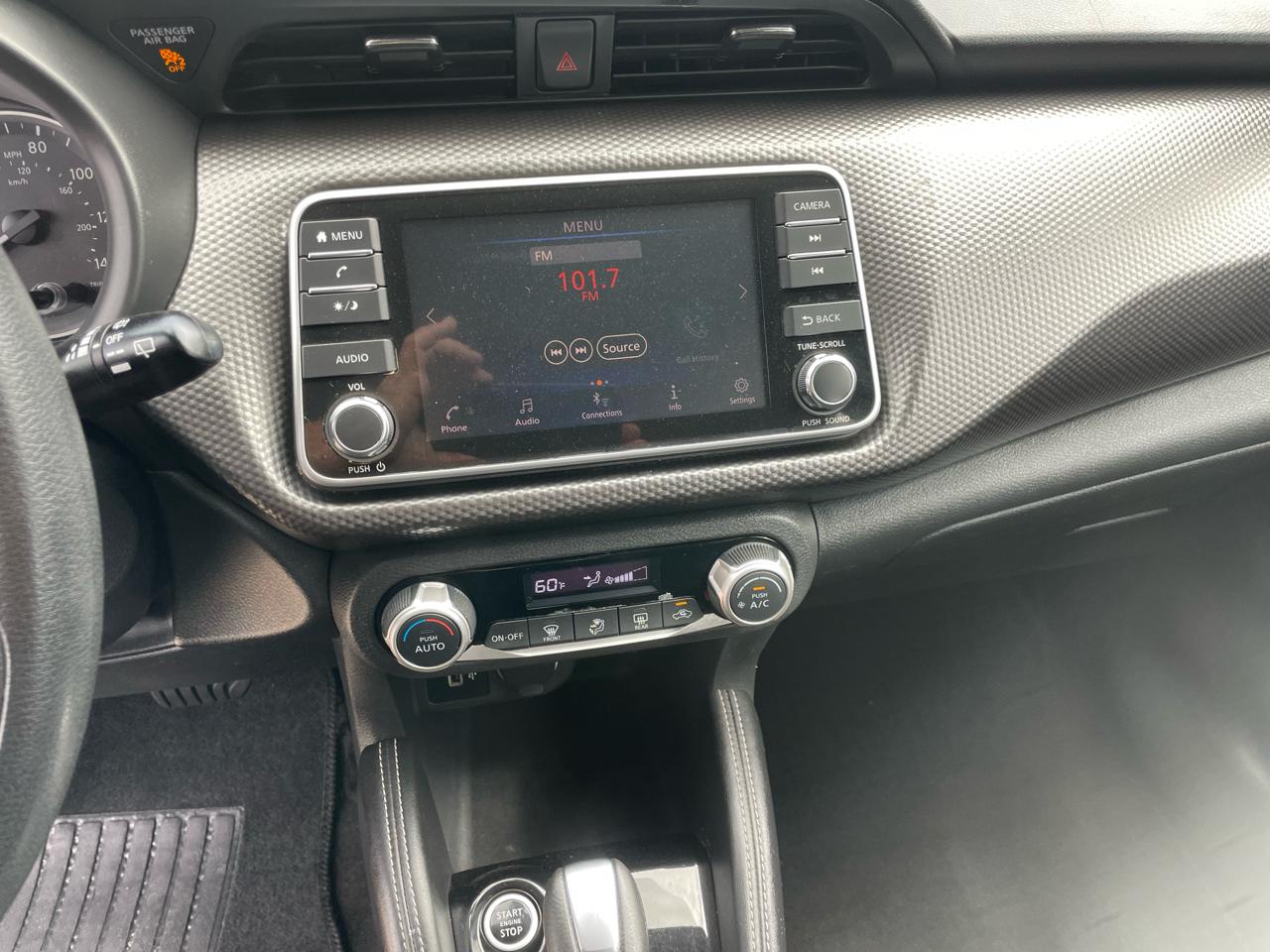 Nissan Kicks SV FWD 2020
