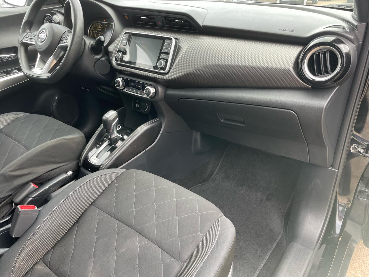 Nissan Kicks SV FWD 2020