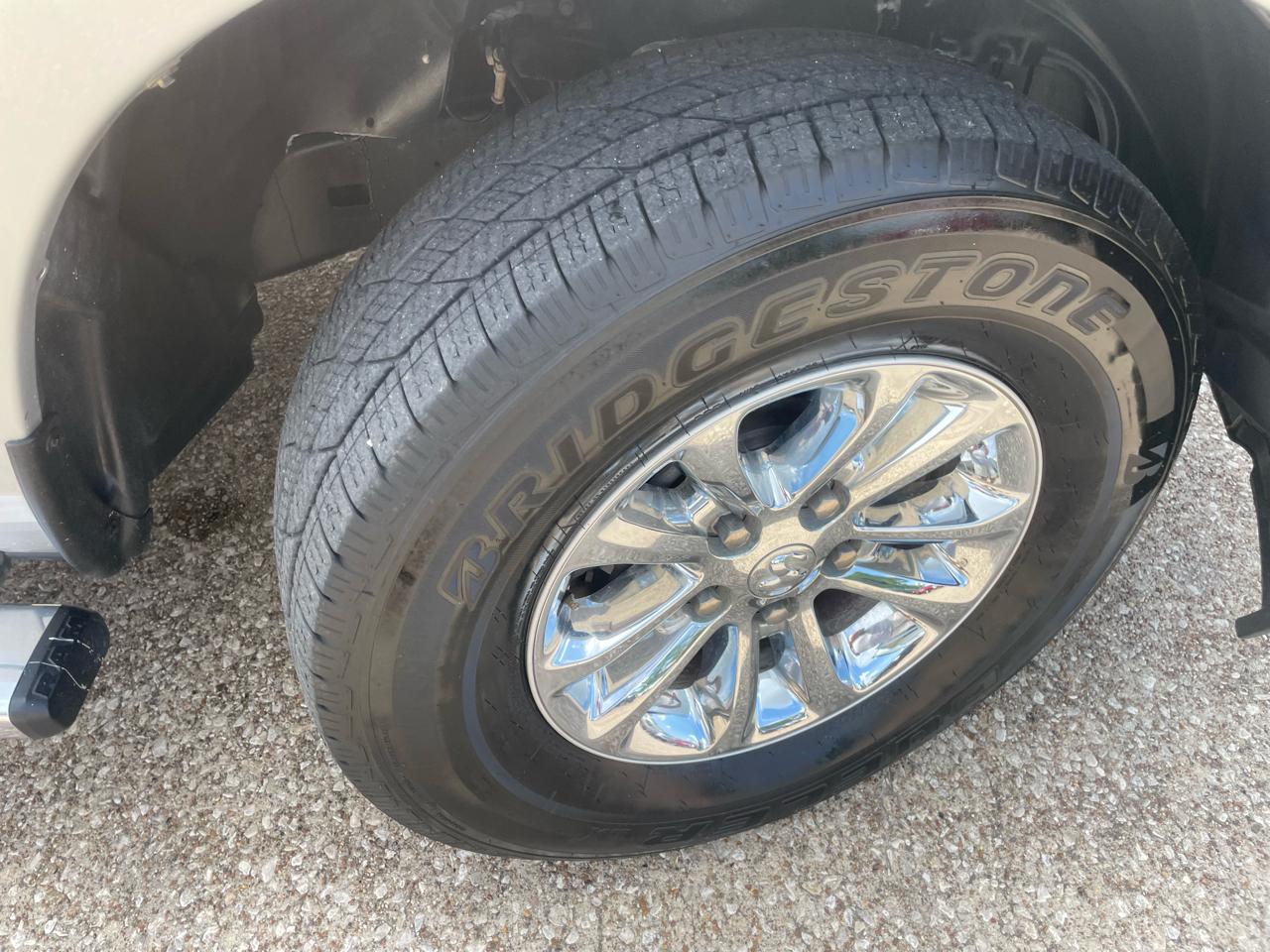 RAM 1500 4WD Crew Cab 140.5" Lone Star 2016