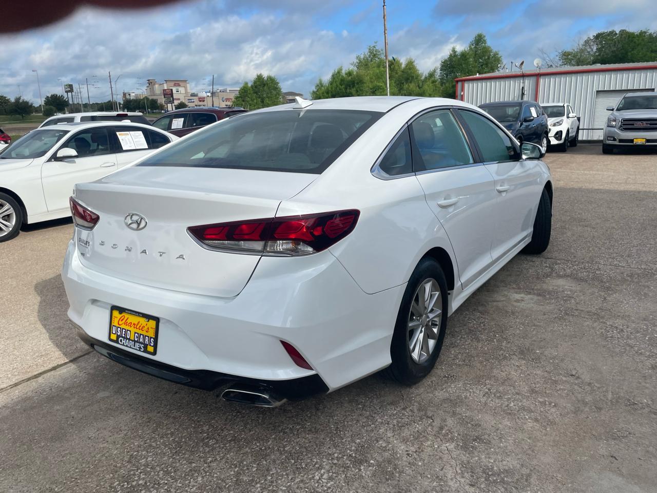 Hyundai Sonata SE 2.4L 2019