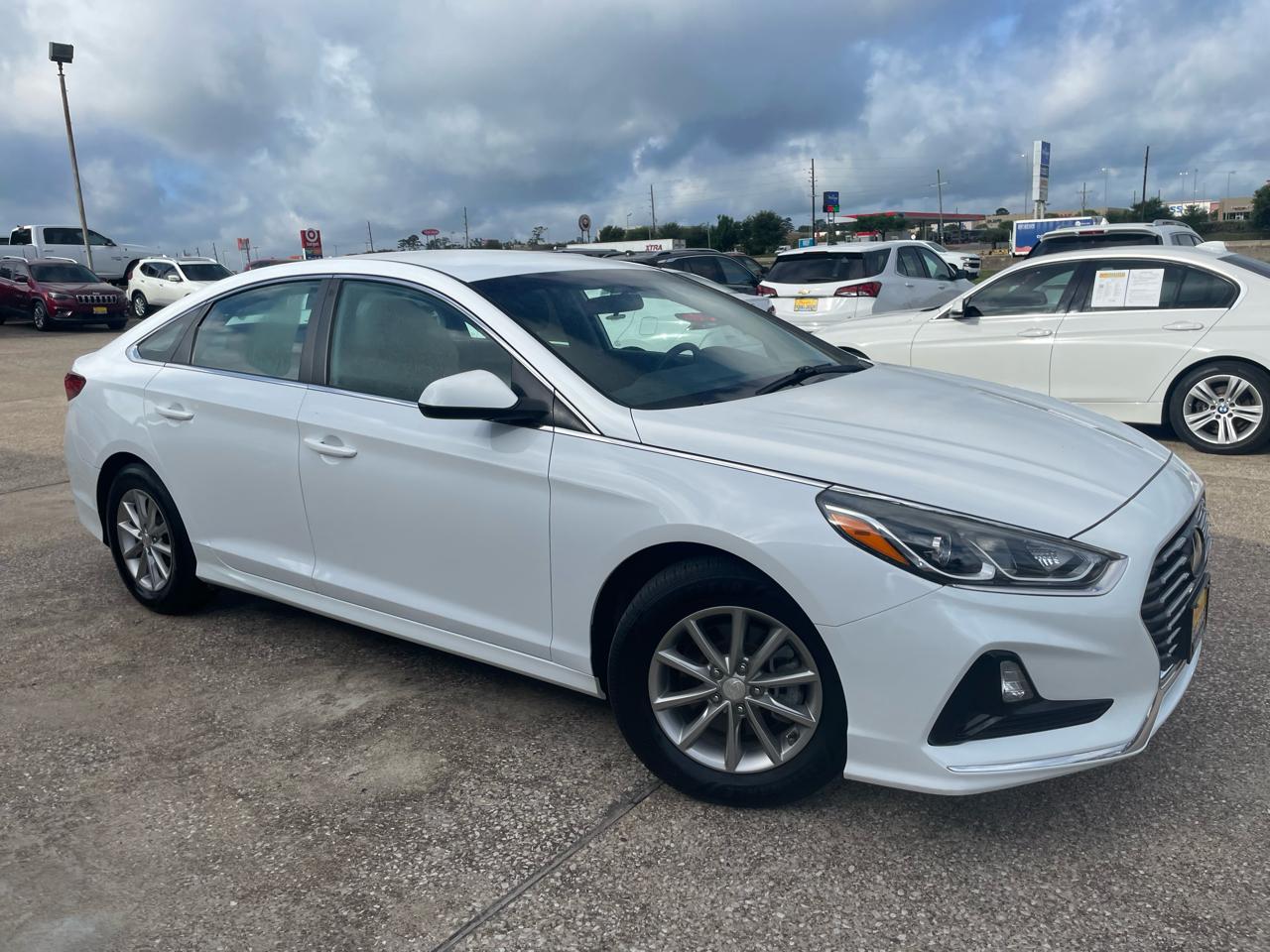 Hyundai Sonata SE 2.4L 2019