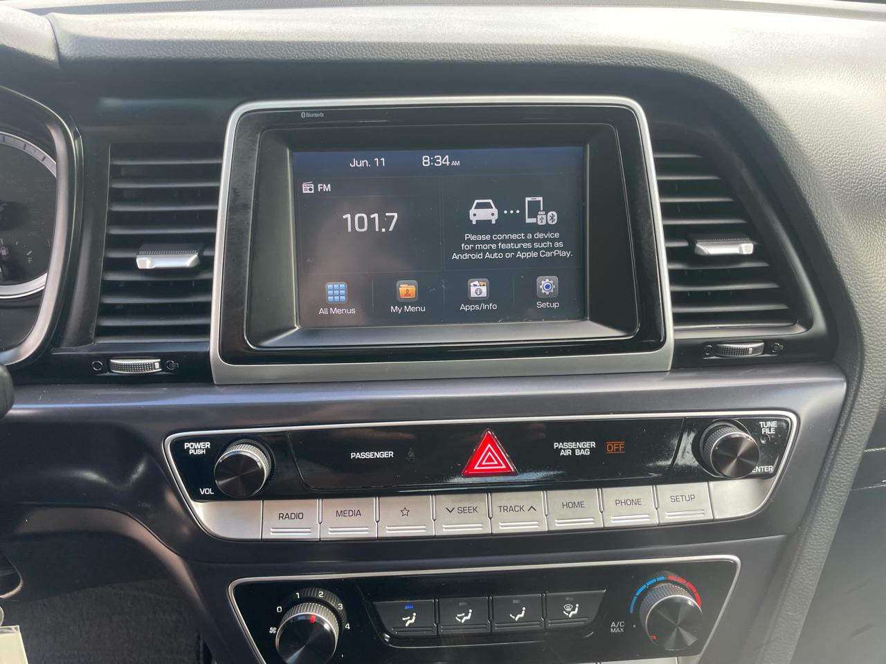 Hyundai Sonata SE 2.4L 2019