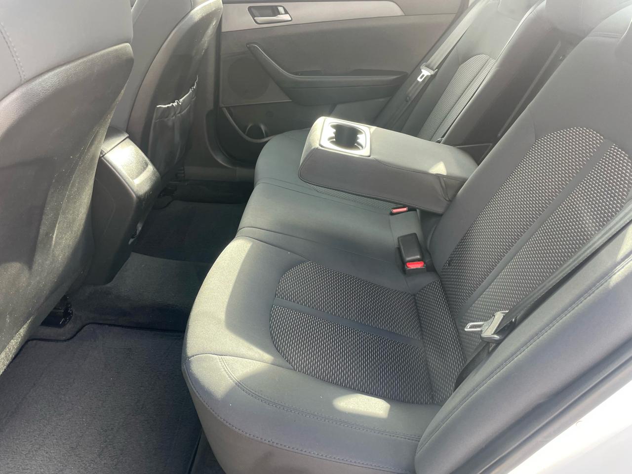Hyundai Sonata SE 2.4L 2019